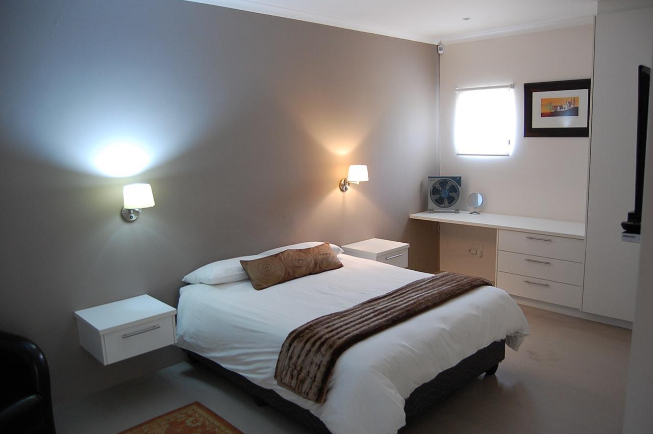 Longacre Olive & Vineyard Estate Guest House Langebaan Exterior foto